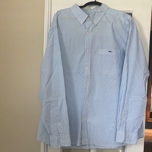 Barely worn - Vineyard Vines Men’s Light Blue and White Stripe Button-Down Shirt